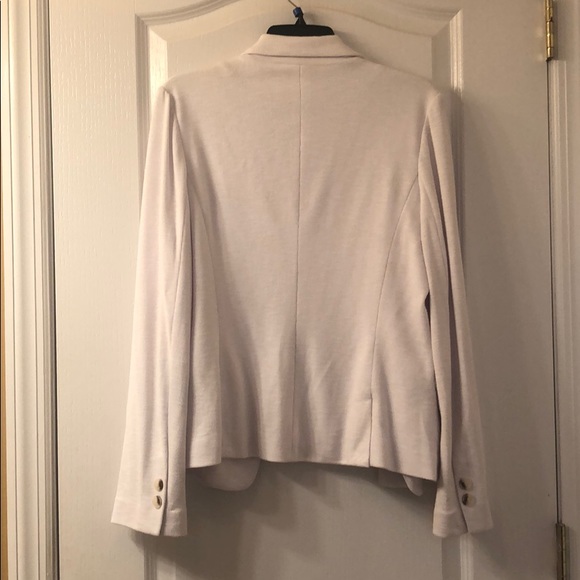 White blazer - Picture 8 of 8